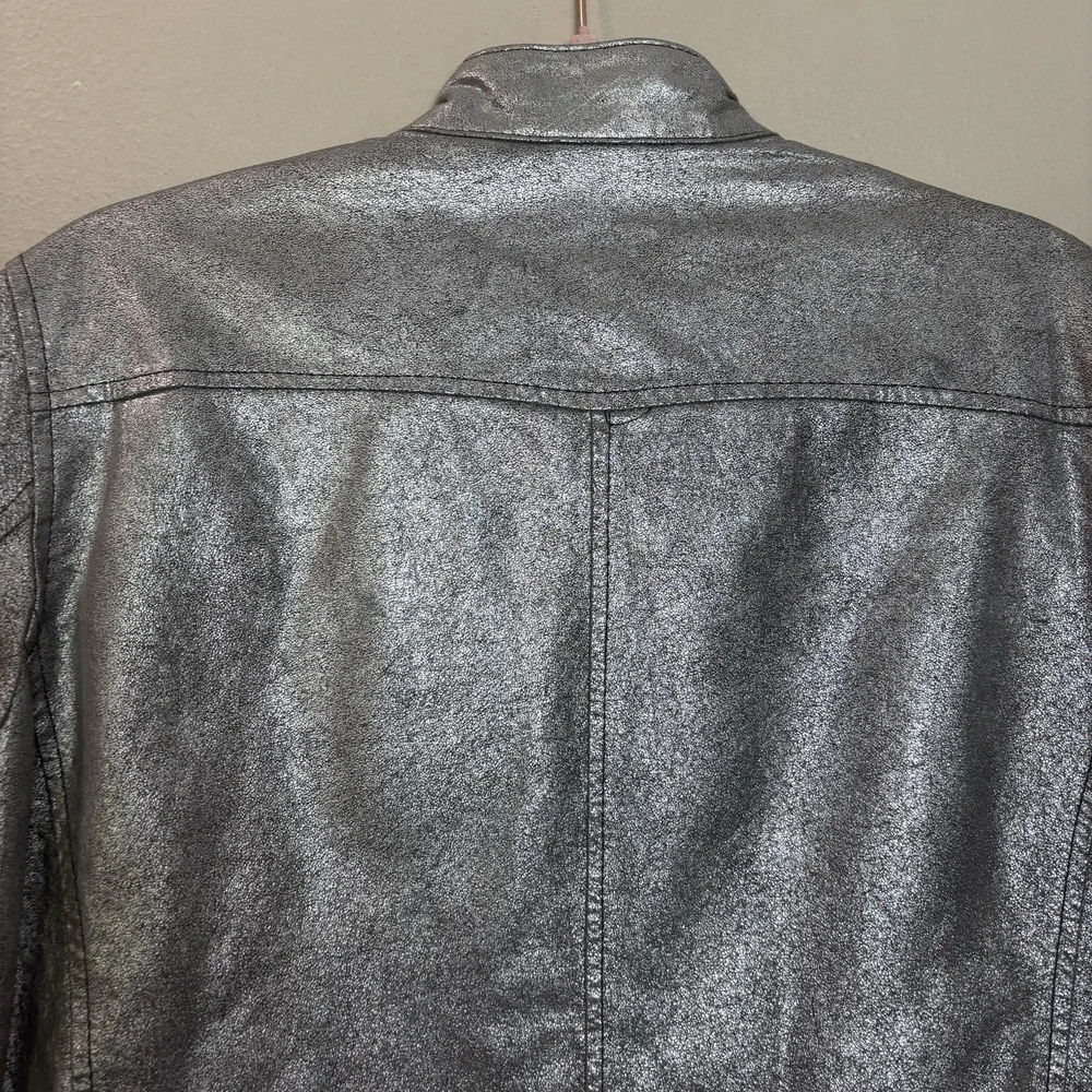 Chico's Lavish Luster Metallic Silver Leather Motorcycle‎ Jacket Sz 1 Medium Y2K